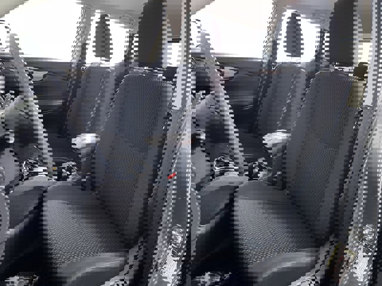 Used 2020 Nissan Rogue Sport S image 12