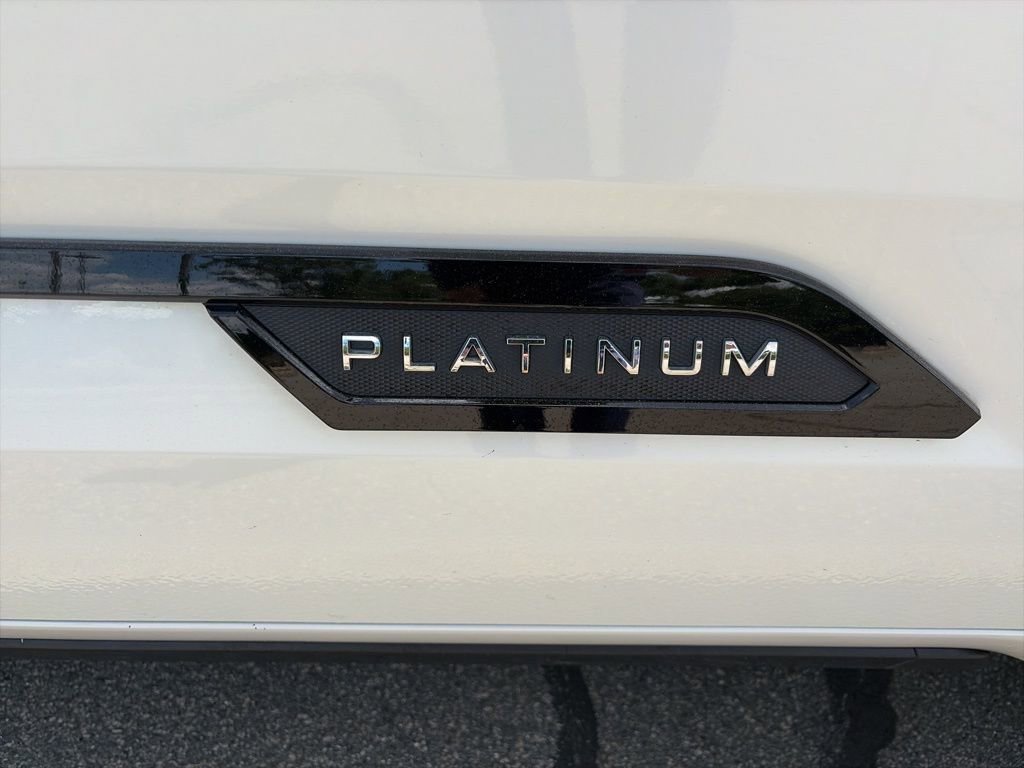 Used 2023 Toyota Sequoia Platinum image 5