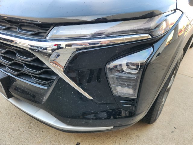 Used 2024 Chevrolet Trax LT w/ Driver Confidence Package FWD image 8