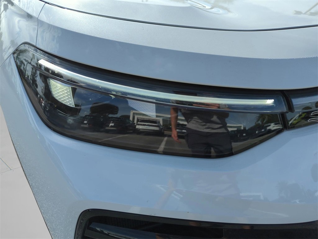 Used 2026 Volkswagen Tiguan SEL R-Line image 46