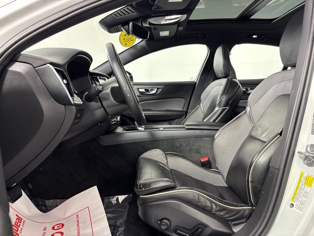 Used 2024 Volvo S60 B5 Plus AWD/4WD image 21