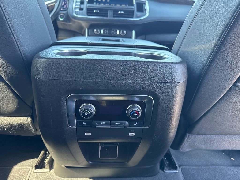 Used 2024 Chevrolet Tahoe Premier AWD/4WD image 27