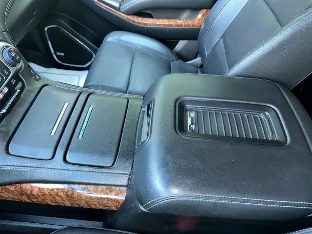 Used 2018 Chevrolet Tahoe Premier RWD image 17