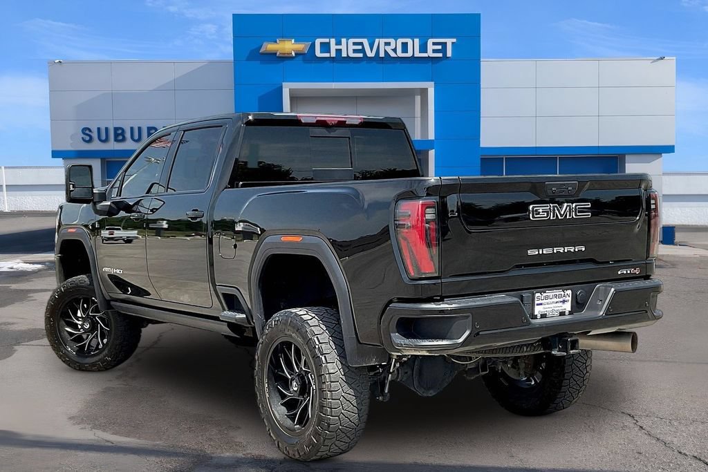 Used 2025 GMC Sierra 2500 AT4 w/ AT4 Premium Plus Package AWD/4WD image 3
