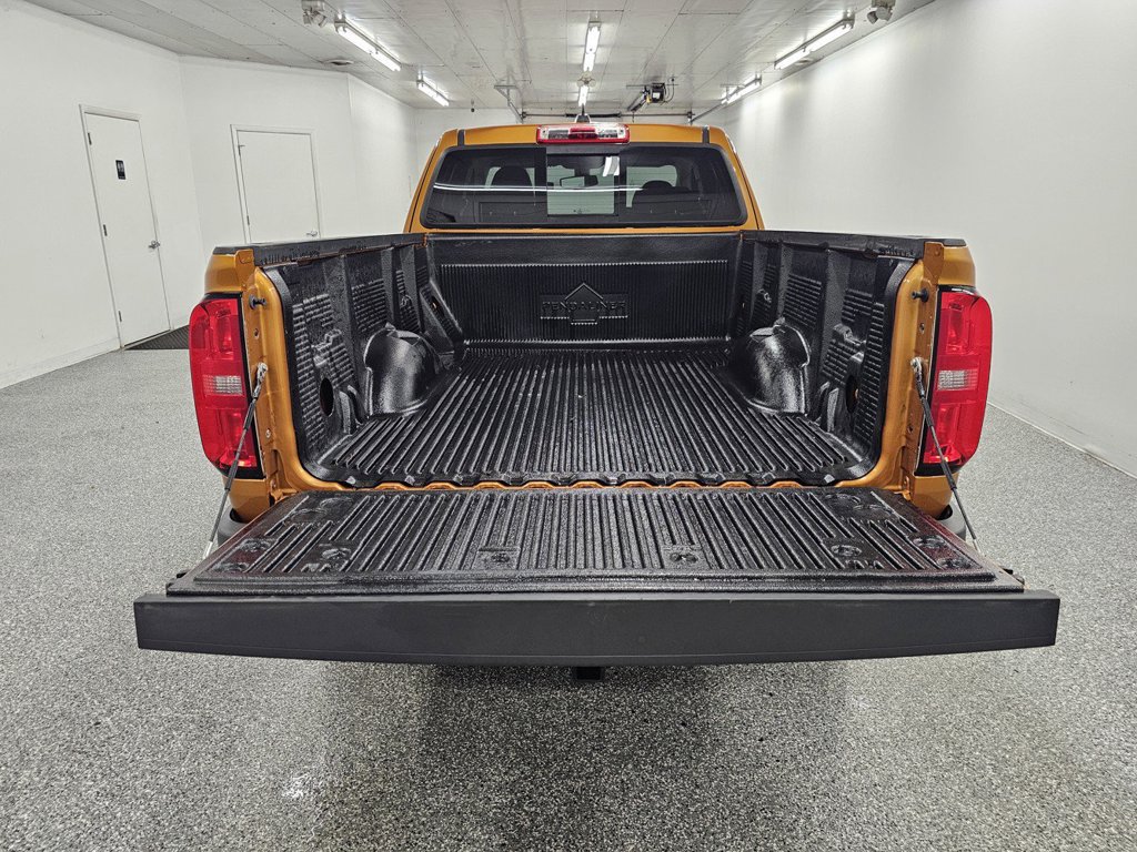 Used 2017 Chevrolet Colorado LT w/ LT Convenience Package AWD/4WD image 6