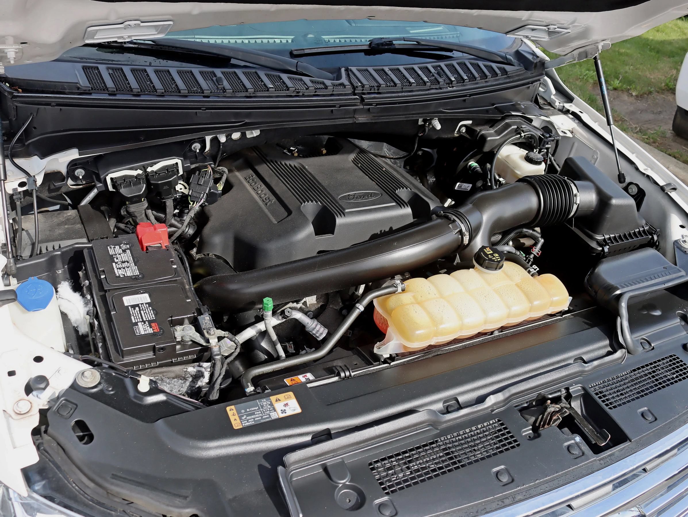 Used 2019 Ford Expedition XLT w/ Equipment Group 202A AWD/4WD image 42
