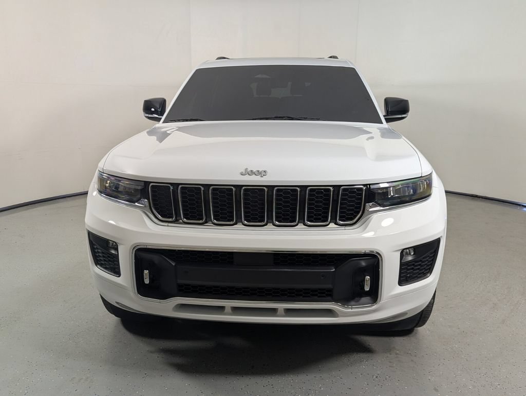 Used 2025 Jeep Grand Cherokee L Overland w/ Luxury Tech Group IV AWD/4WD image 2