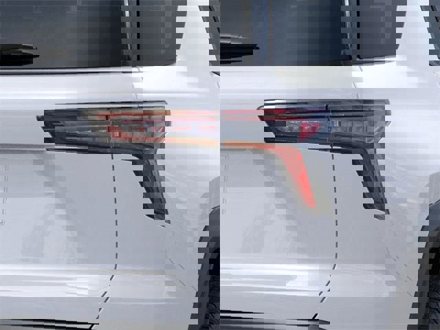 New 2026 Chevrolet Equinox LT w/ Convenience Package II image 11