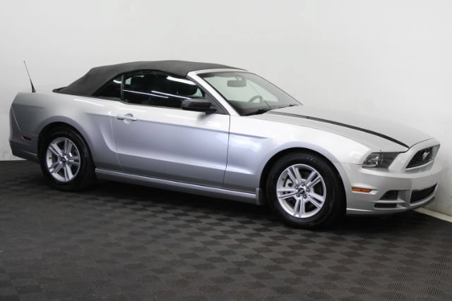 Used 2014 Ford Mustang Convertible w/ Equipment Group 102A RWD image 4