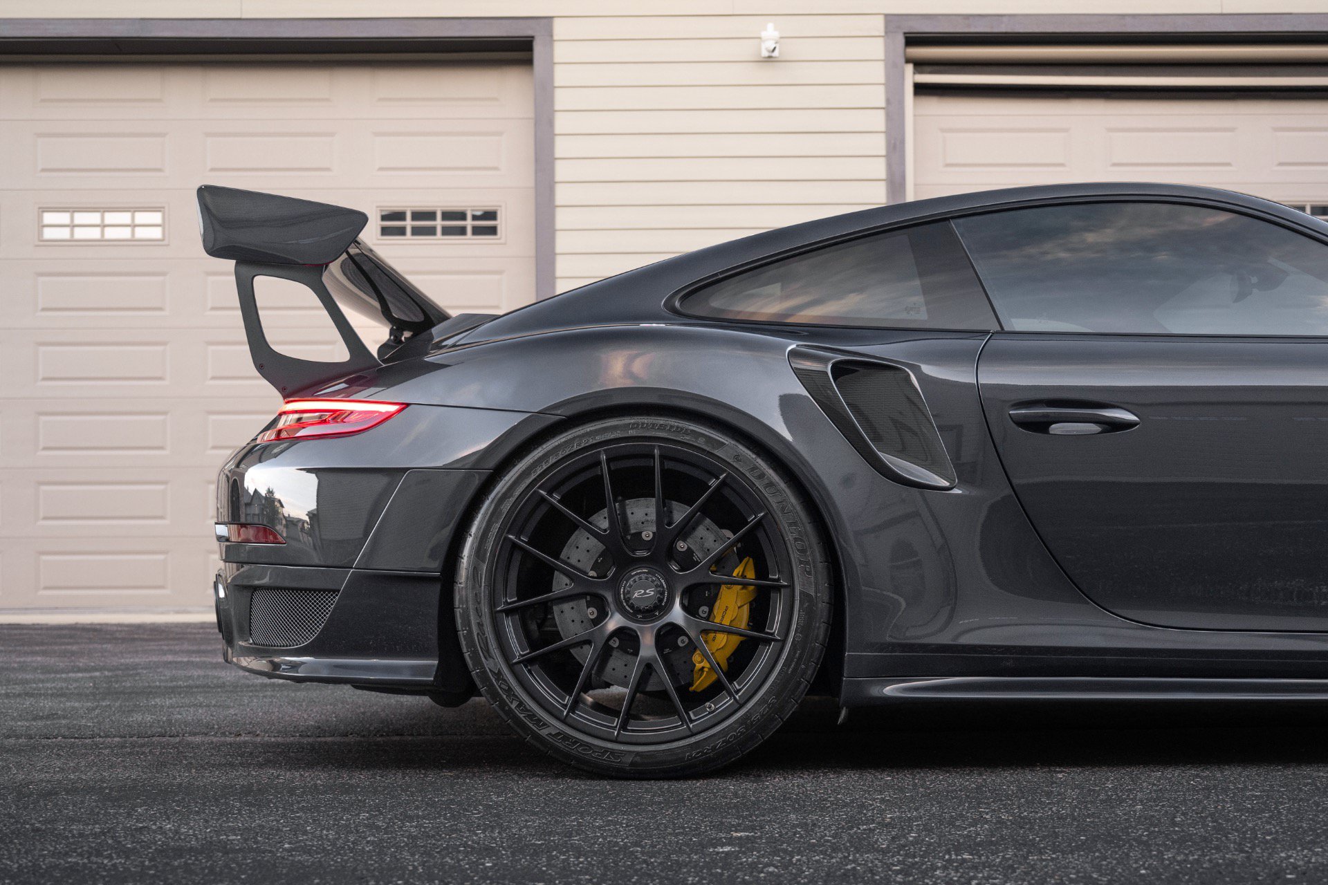 Used 2018 Porsche 911 GT2 RS RWD image 68