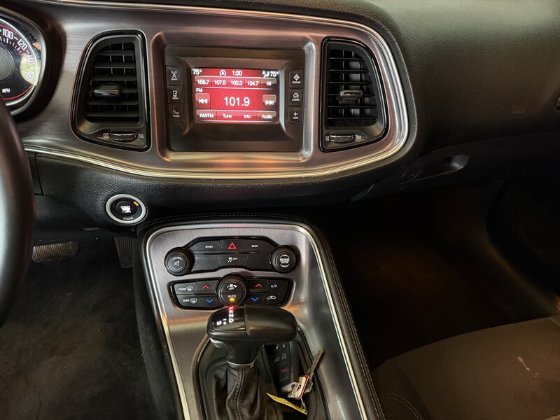 Used 2016 Dodge Challenger SXT RWD image 15