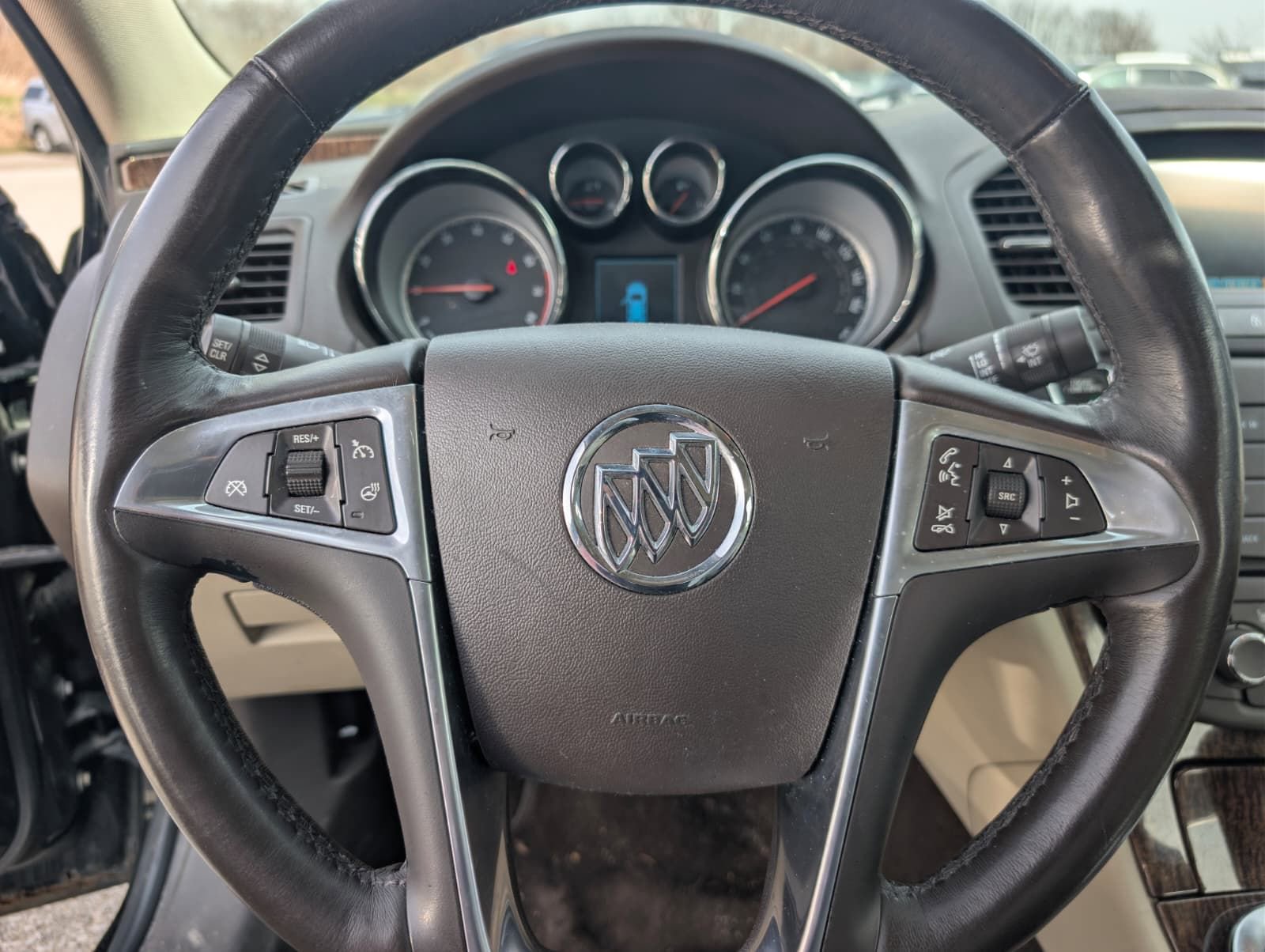 Used 2013 Buick Regal Premium image 25
