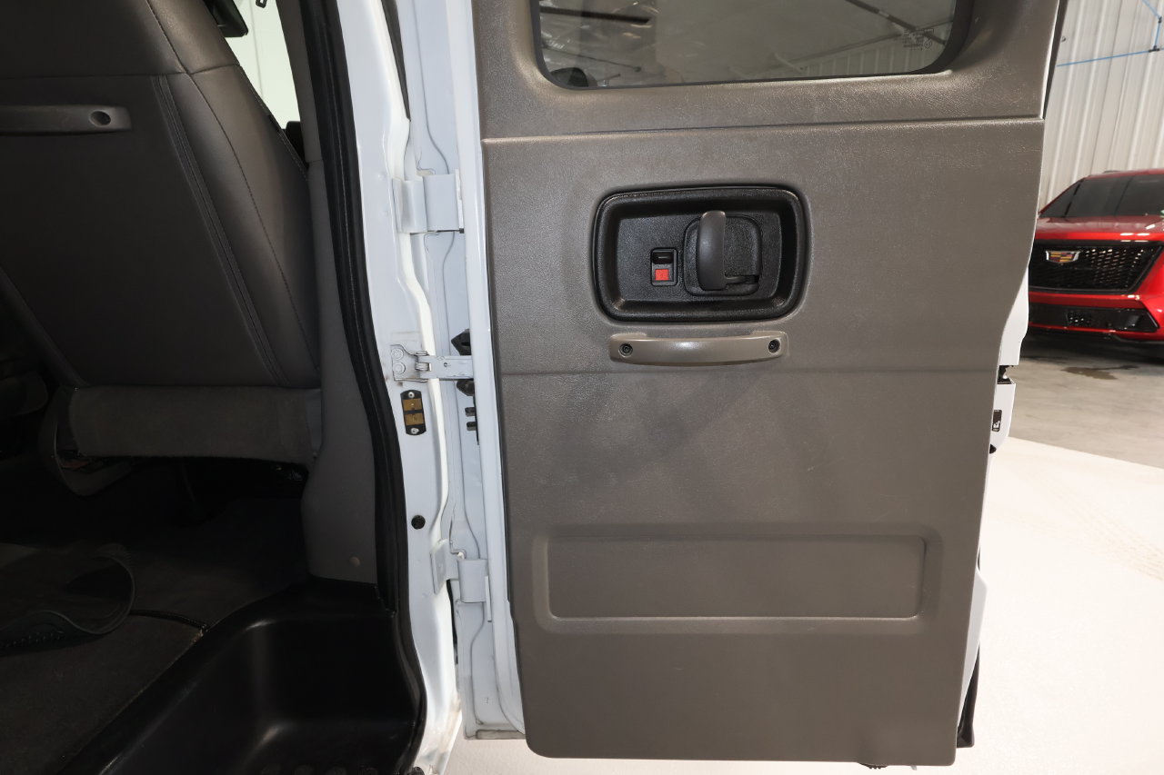 Certified 2025 GMC Savana 3500 LT w/ LT Preferred Equipment Group RWD image 14