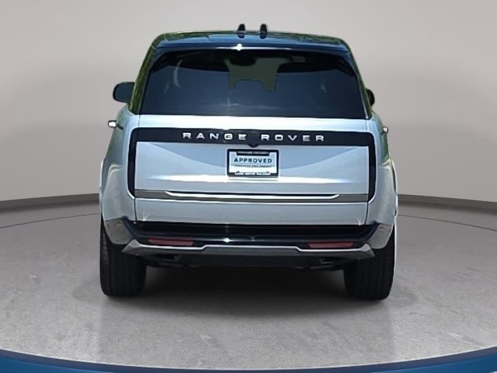Certified 2025 Land Rover Range Rover Long Wheelbase SE AWD/4WD image 6