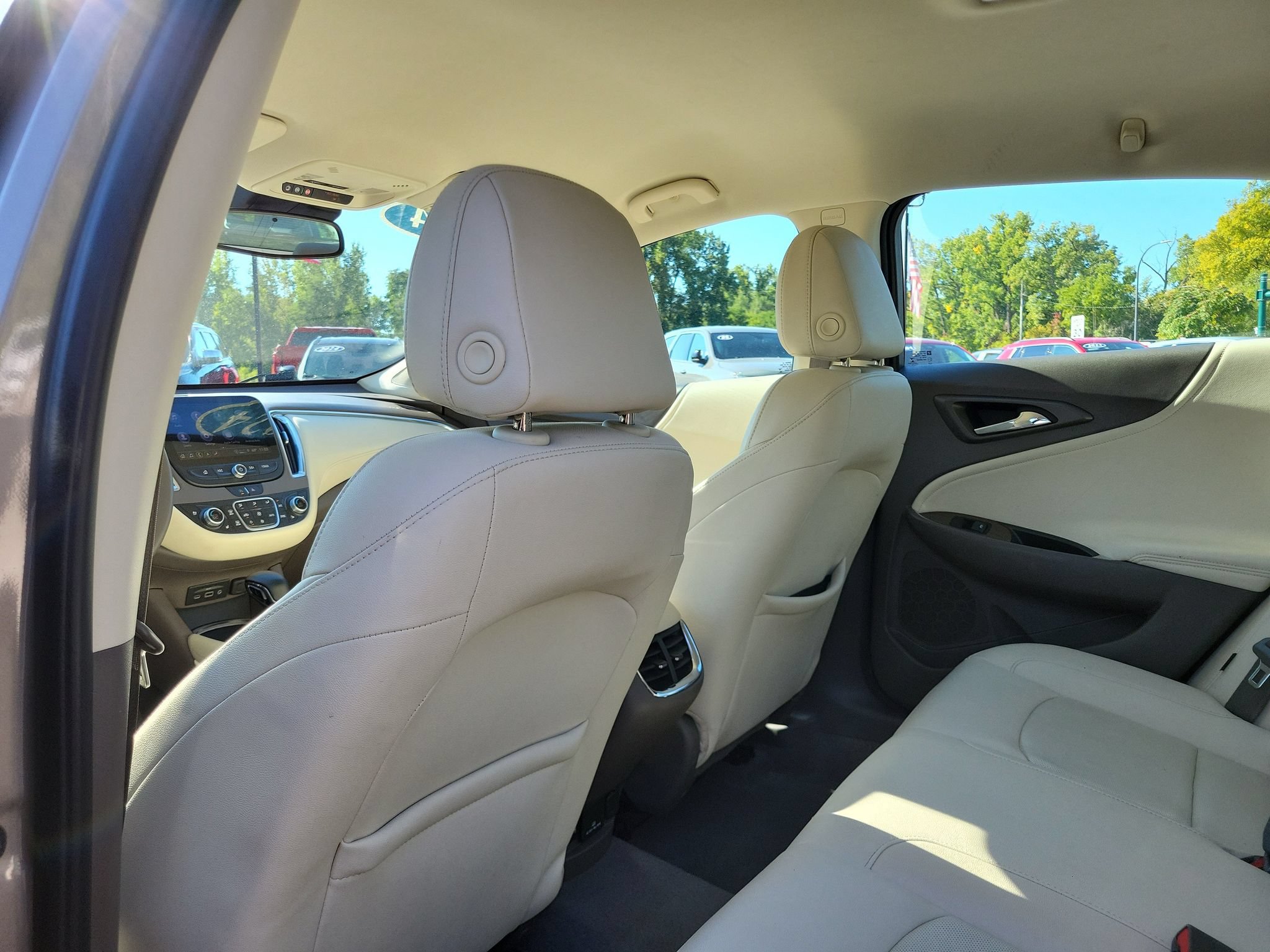 Used 2024 Chevrolet Malibu LT FWD image 23