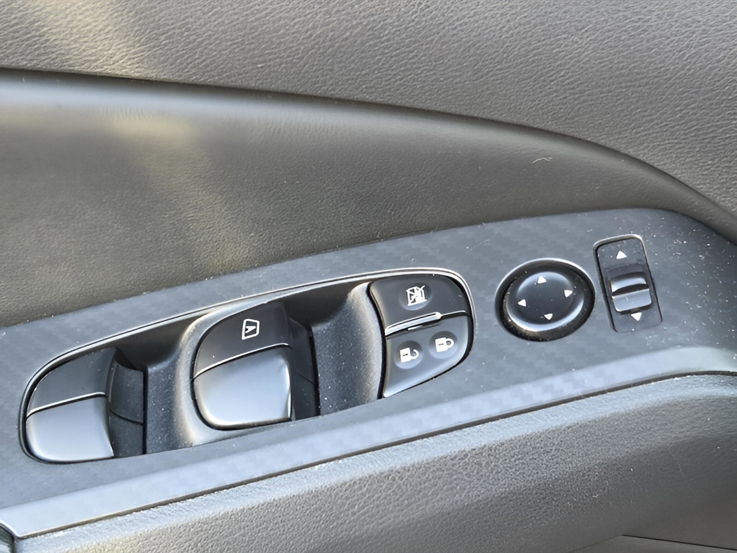 Used 2024 Nissan Altima 2.5 SV image 26