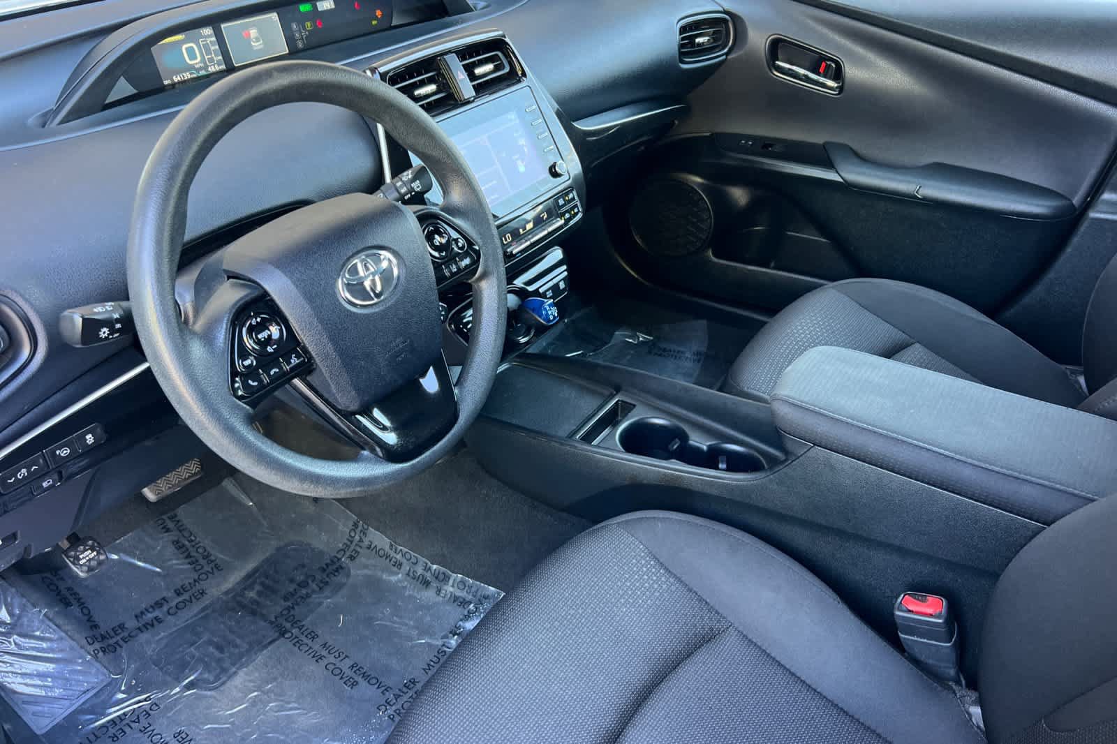 Used 2022 Toyota Prius LE FWD image 11