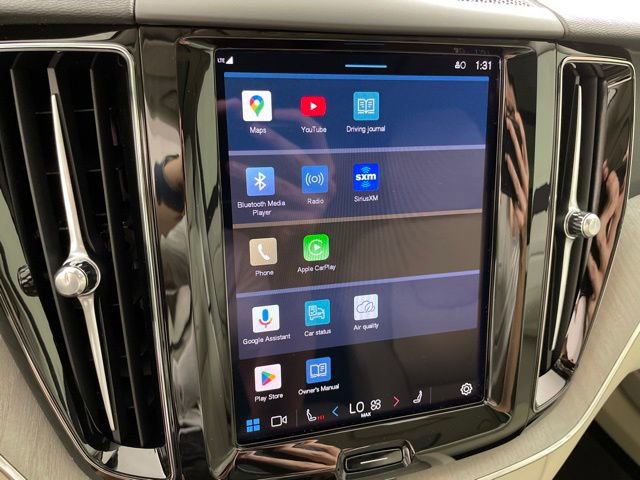 Certified 2024 Volvo XC60 T8 Plus w/ Protection Package Premier image 29