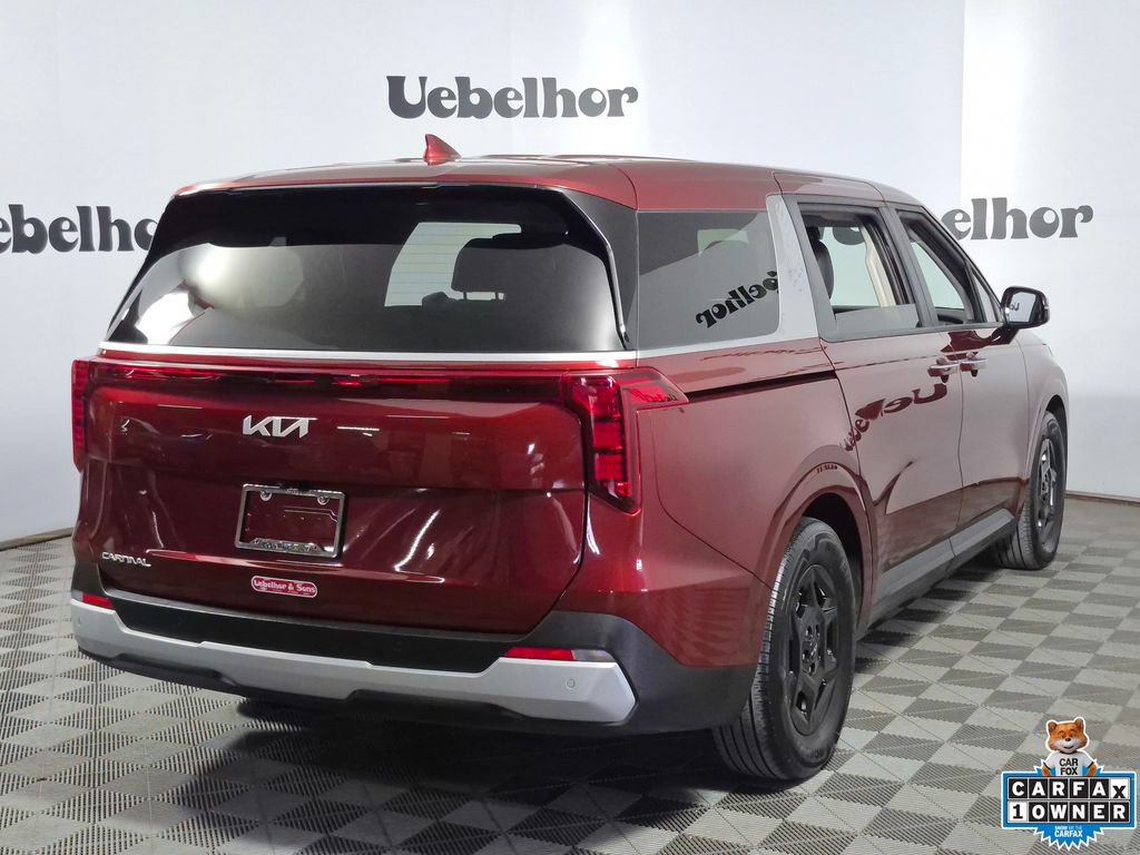 Used 2025 Kia Carnival FWD image 7