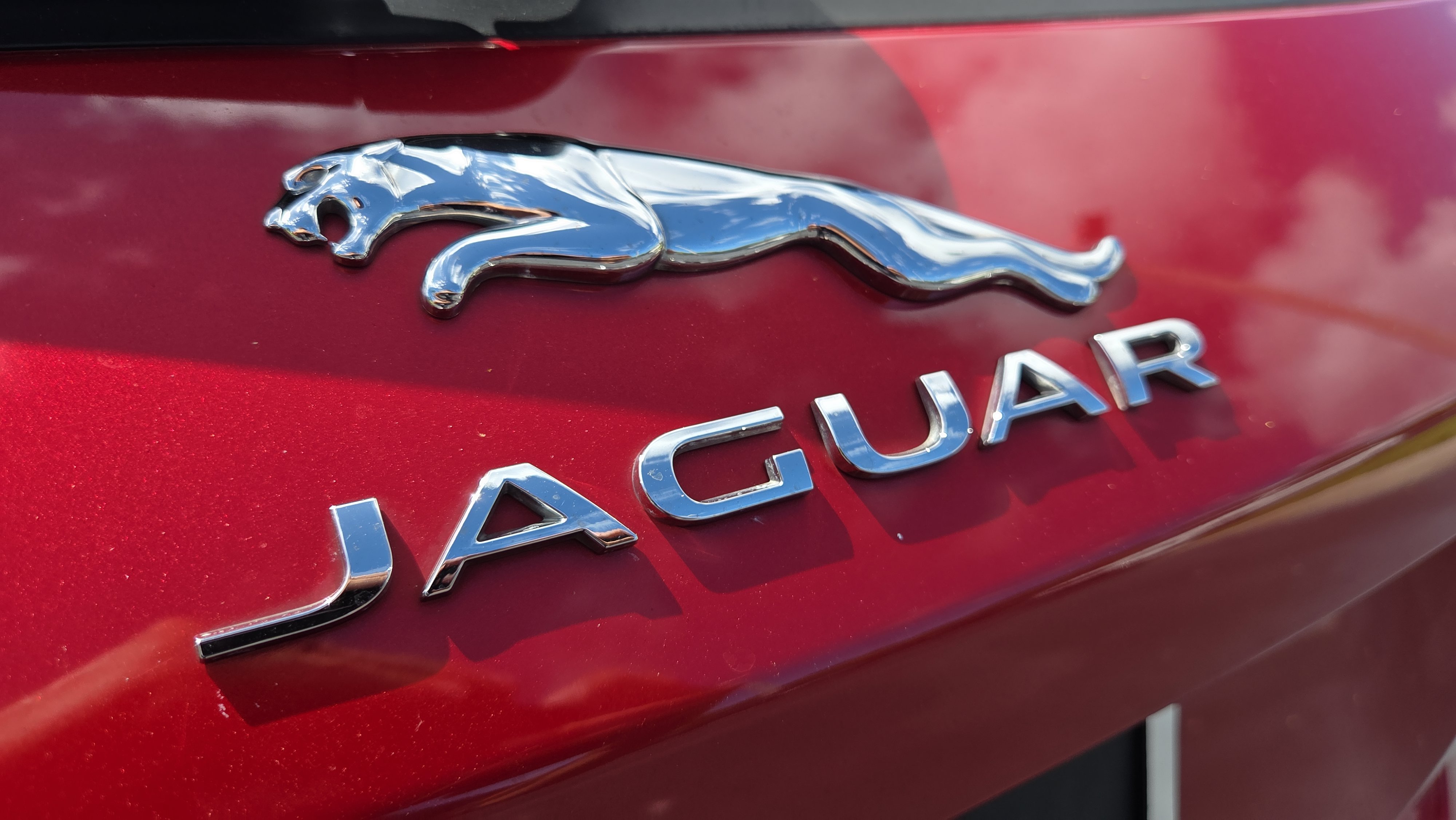 Used 2022 Jaguar F-PACE S image 16