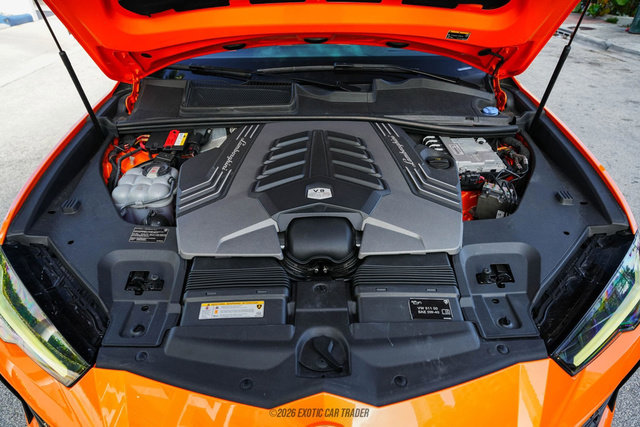 Used 2022 Lamborghini Urus image 15