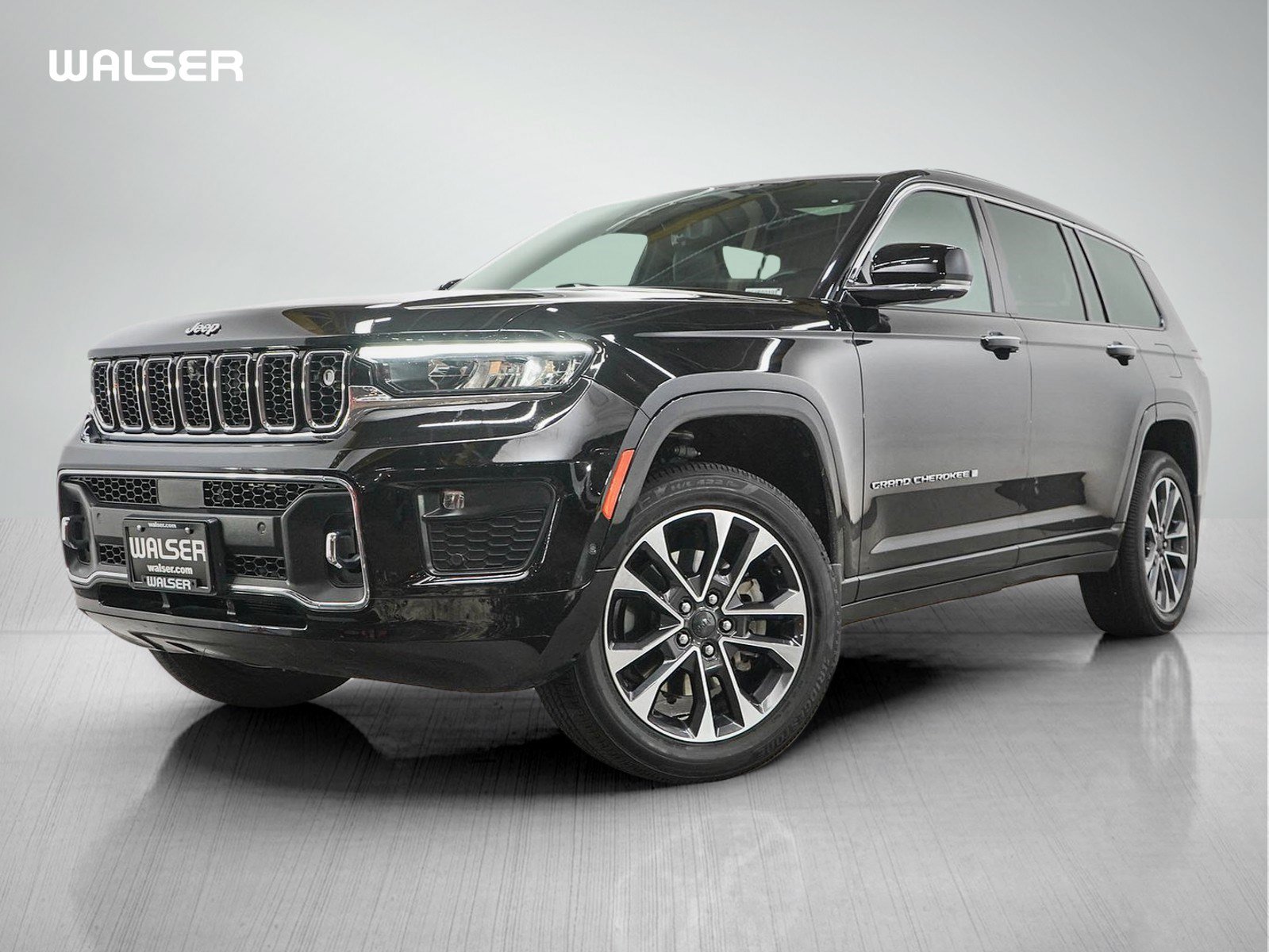 Used 2021 Jeep Grand Cherokee L Overland w/ Advanced Protech Group III AWD/4WD image 1