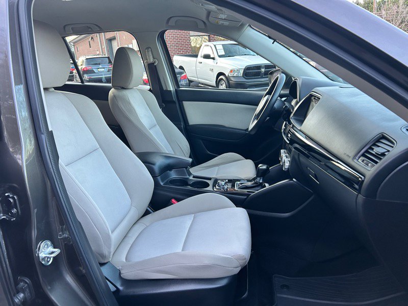 Used 2016 MAZDA CX-5 Sport w/ Rear Camera Package image 38