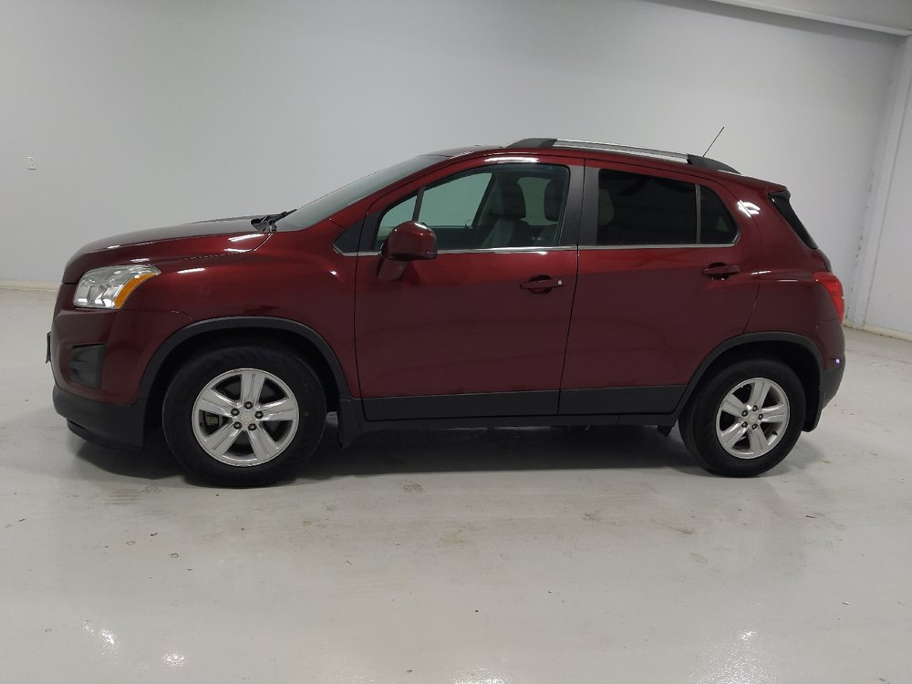 Used 2016 Chevrolet Trax LT w/ LT Convenience Package FWD image 2
