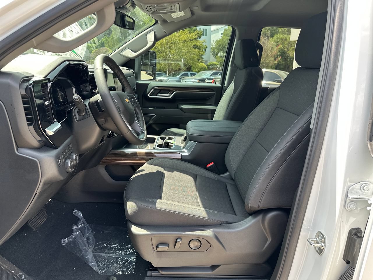 New 2026 Chevrolet Silverado 2500 LT w/ Texas Edition AWD/4WD image 10