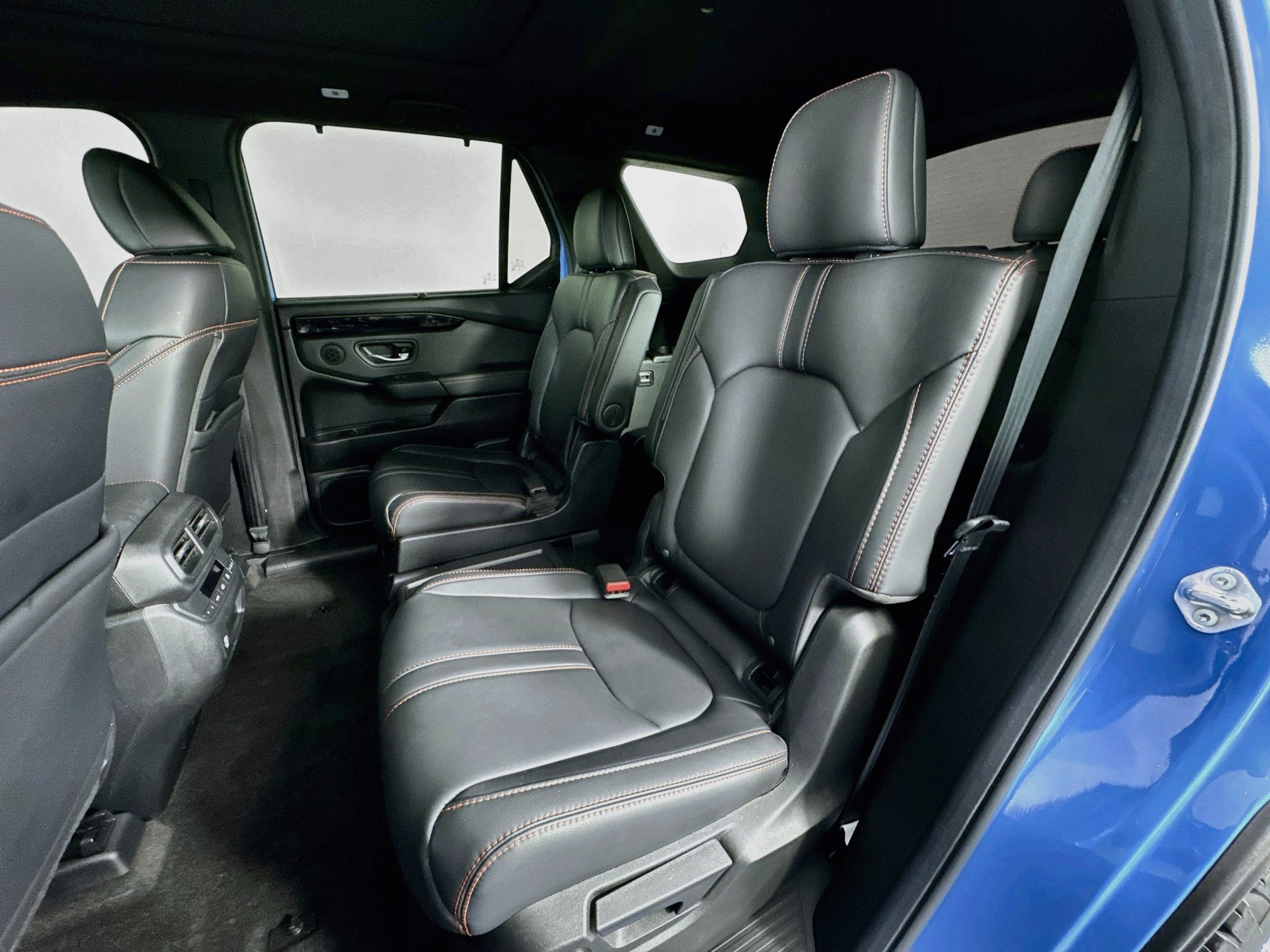 Certified 2025 Honda Pilot TrailSport image 24