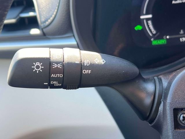 Certified 2025 Toyota Sienna Limited image 25