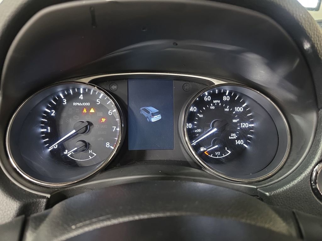 Used 2016 Nissan Rogue SV image 18