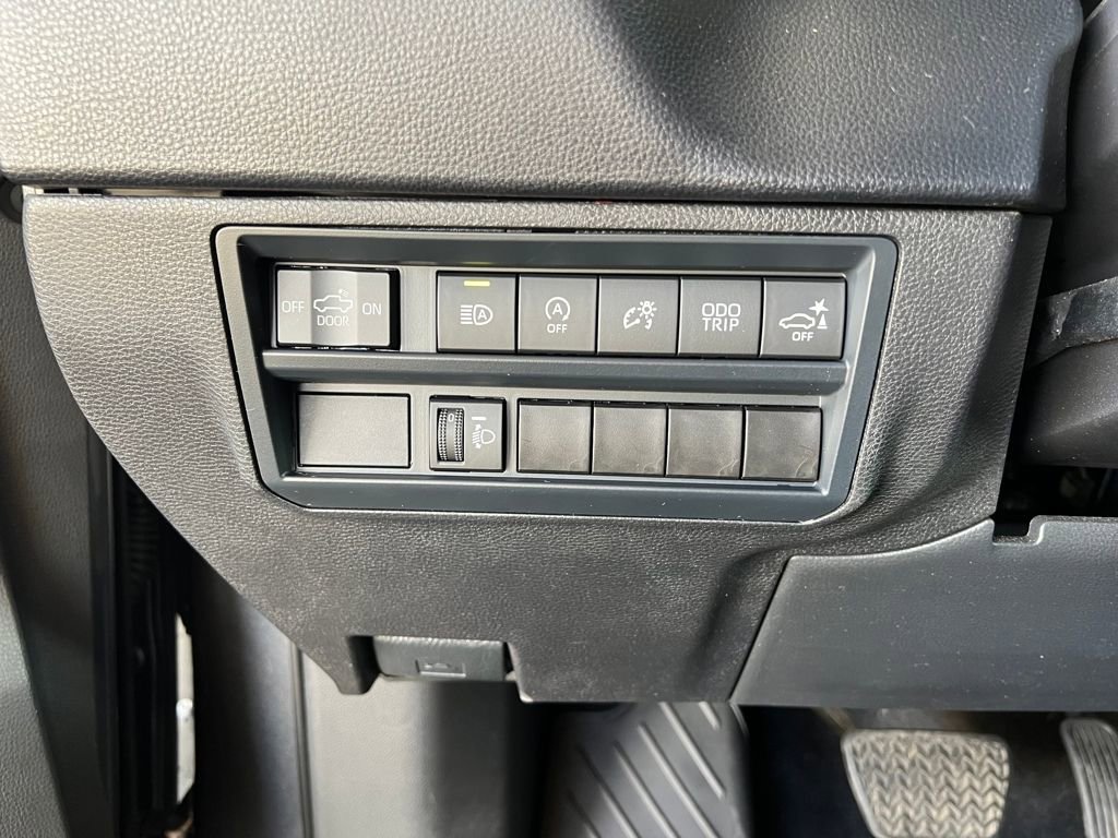 Used 2025 Toyota Tundra SR5 w/ SR5 Convenience Package image 18