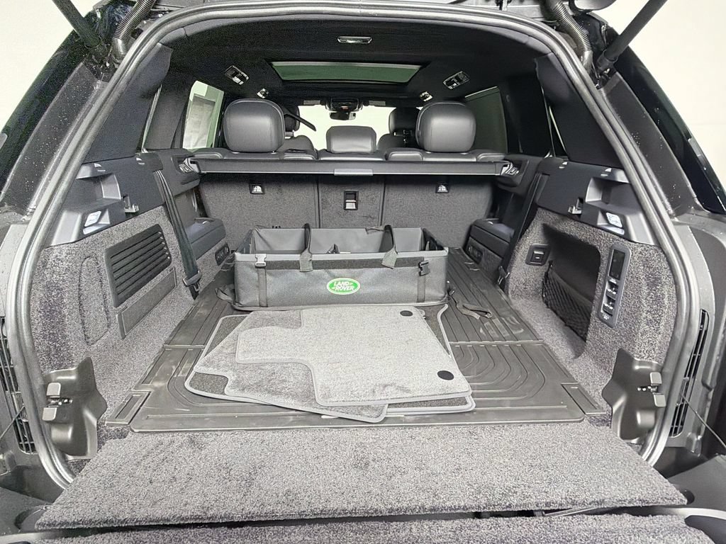 New 2026 Land Rover Range Rover Long Wheelbase SE AWD/4WD image 28