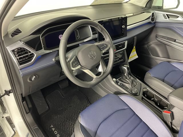New 2026 Volkswagen Taos SEL AWD/4WD image 3