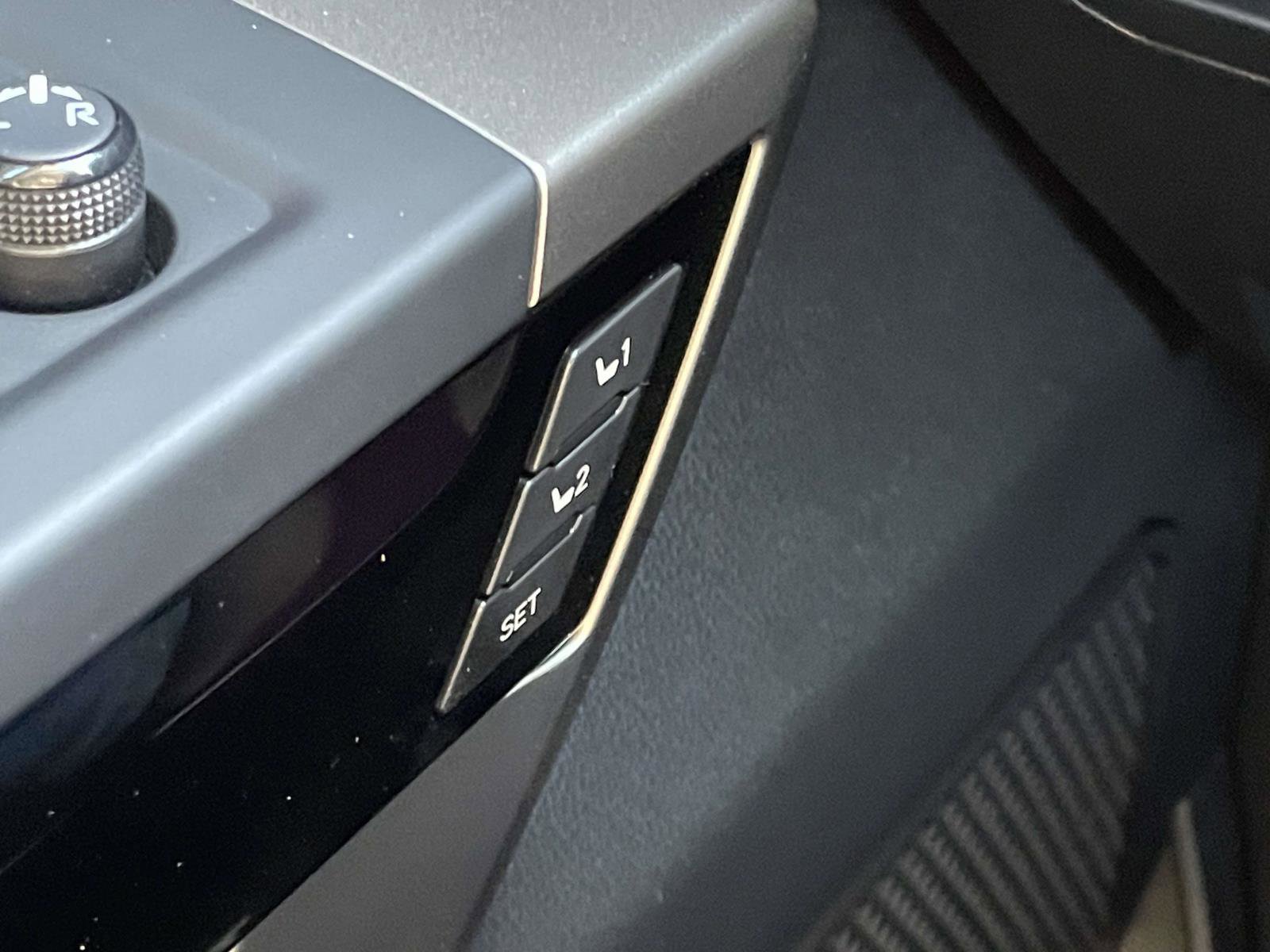 Used 2024 Toyota Tundra Limited image 12