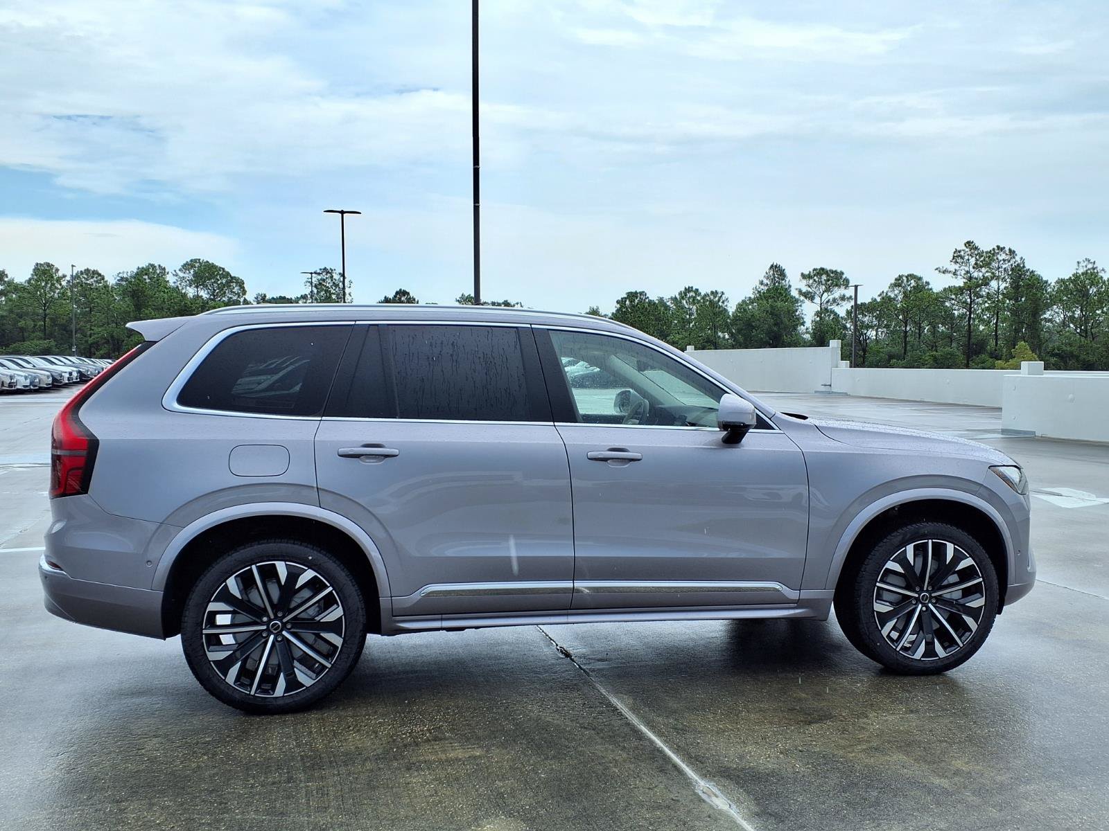 New 2026 Volvo XC90 T8 Ultra w/ Protection Package Premier AWD/4WD image 8