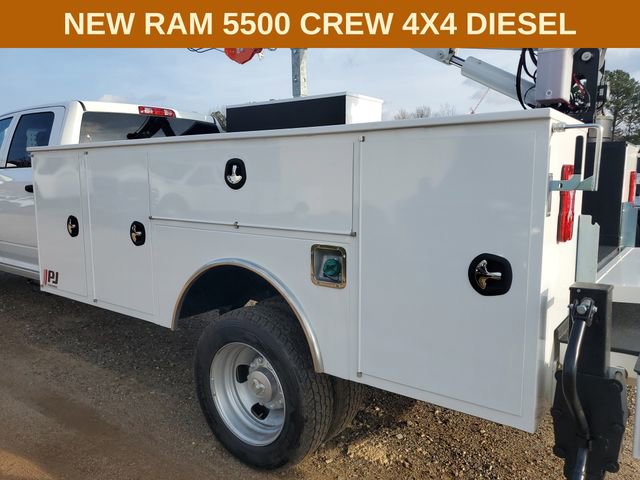 New 2025 RAM 5500 Tradesman AWD/4WD image 35
