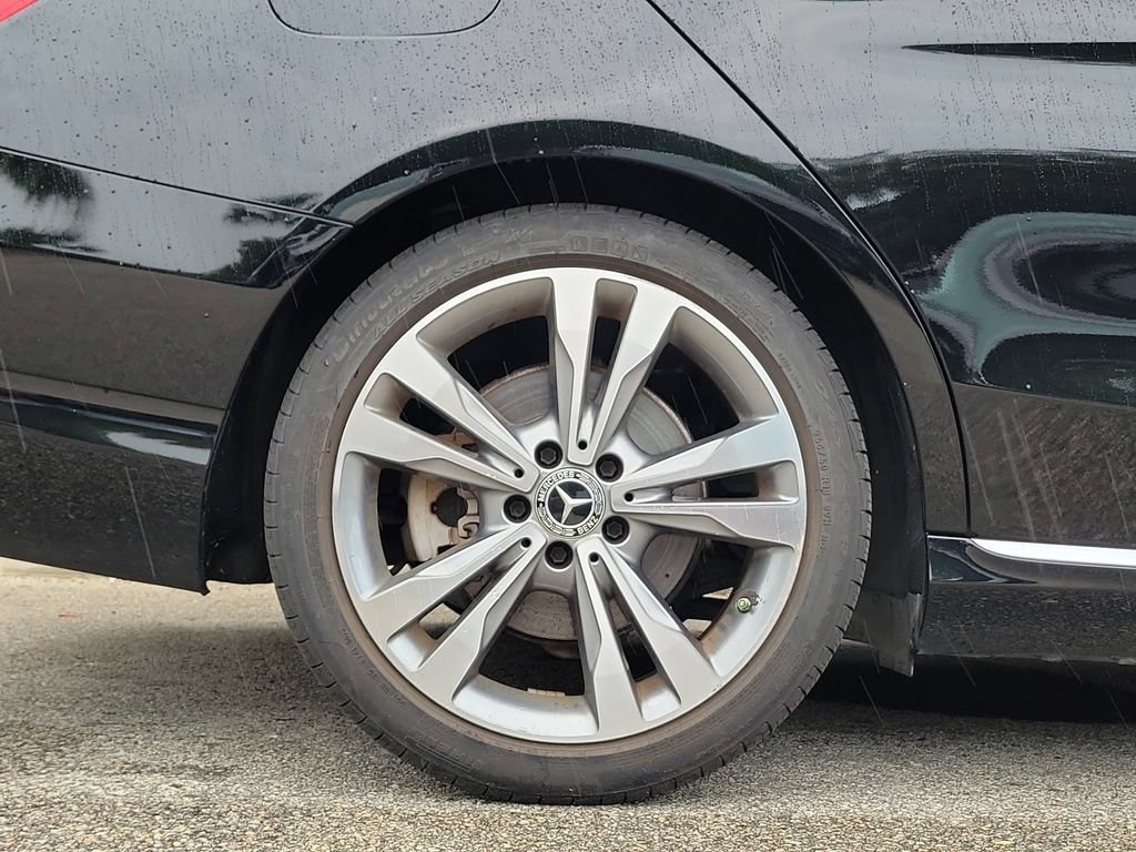 Used 2018 Mercedes-Benz C 300 Sedan image 14