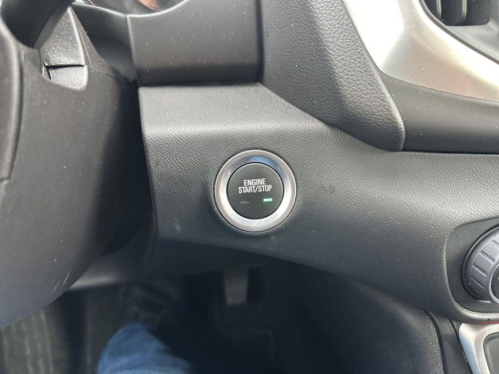 Used 2024 GMC Terrain SLE image 22