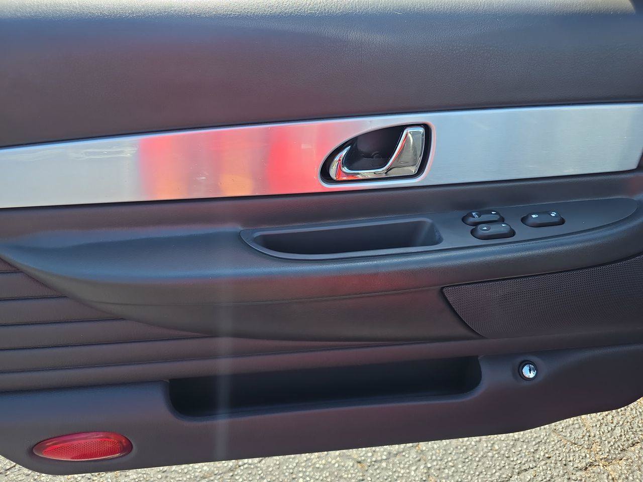 Used 2002 Ford Thunderbird RWD image 5