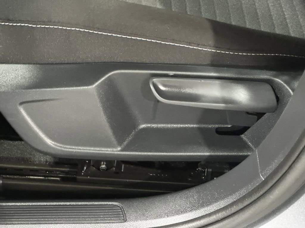 Used 2025 Volkswagen Jetta S FWD image 14