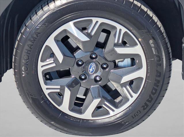 Used 2025 Subaru Forester Premium AWD/4WD image 24