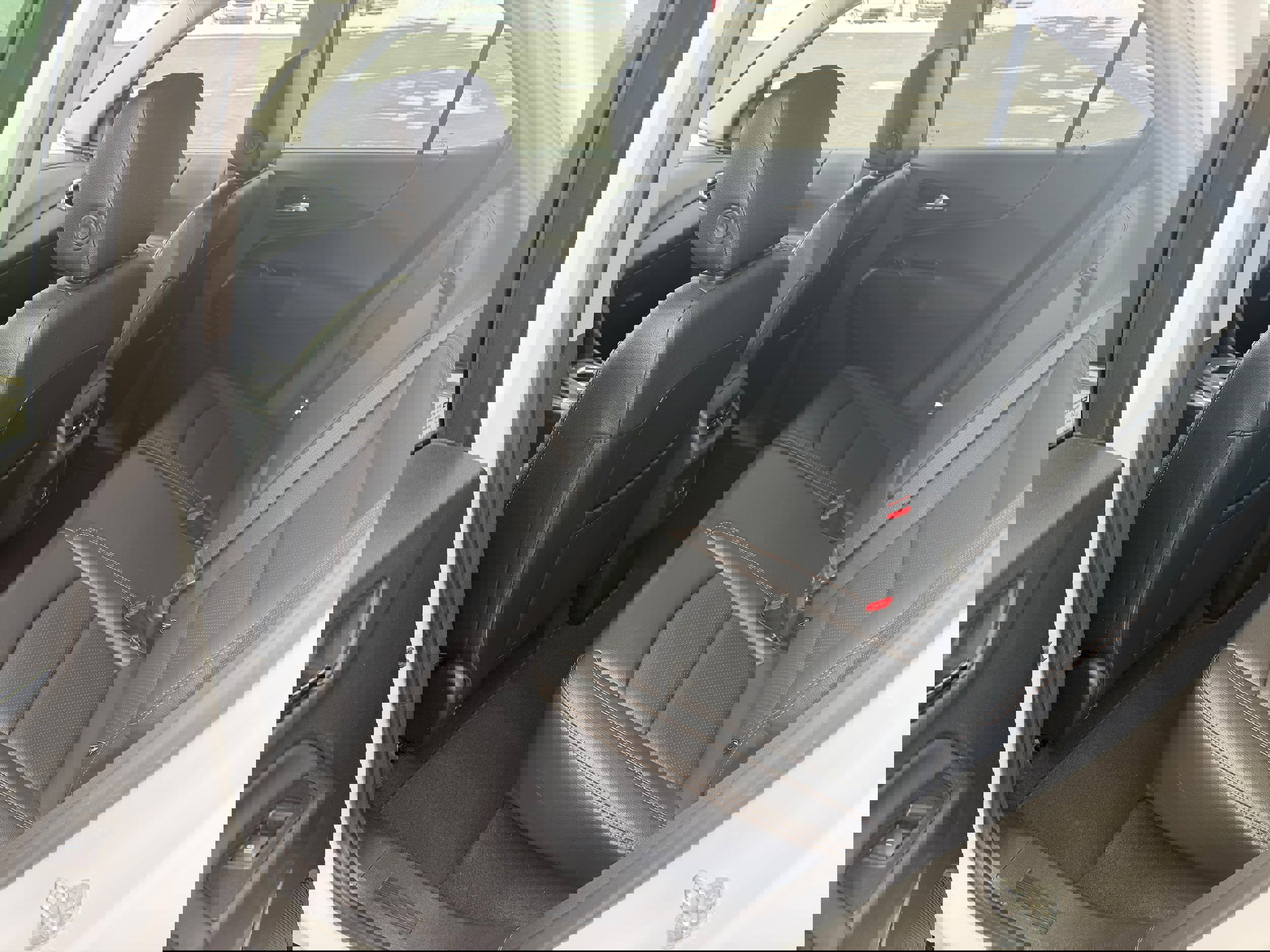 Used 2021 Chevrolet Equinox LT image 20