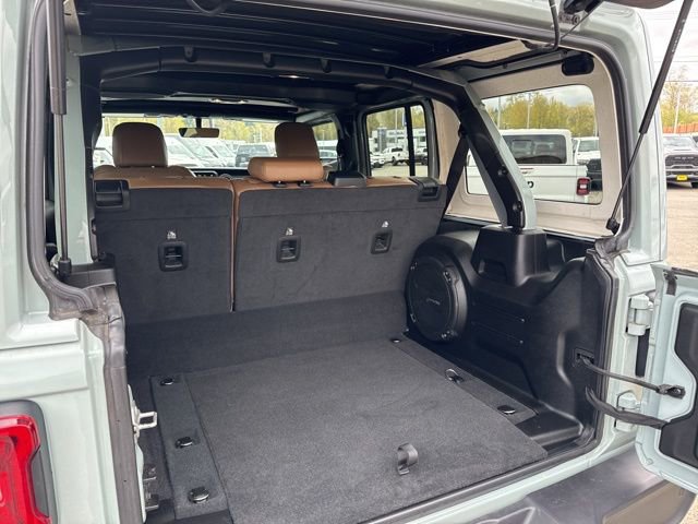 Used 2023 Jeep Wrangler Unlimited Sahara w/ Cold Weather Group AWD/4WD image 14