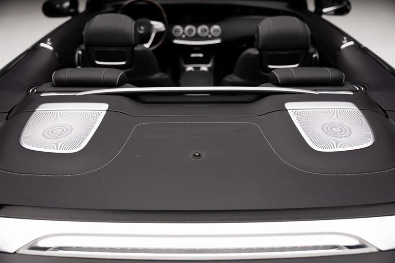 Used 2018 Mercedes-Benz S 560 Cabriolet image 65