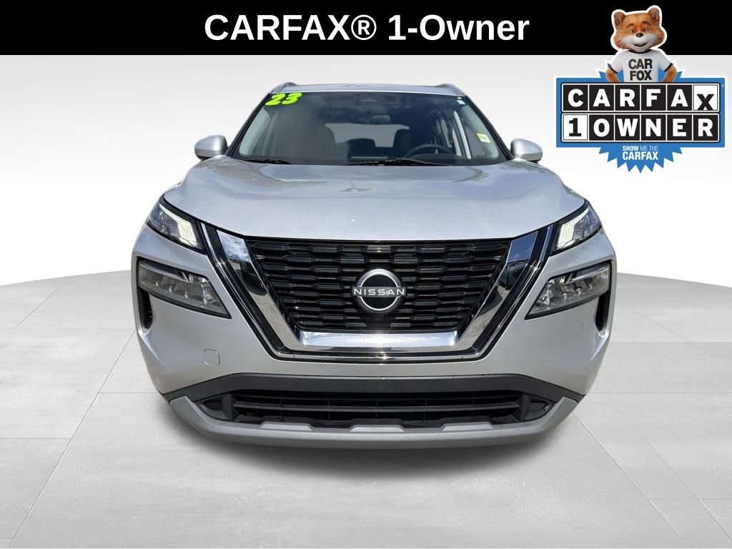 Used 2023 Nissan Rogue SV w/ SV Premium B Package image 2