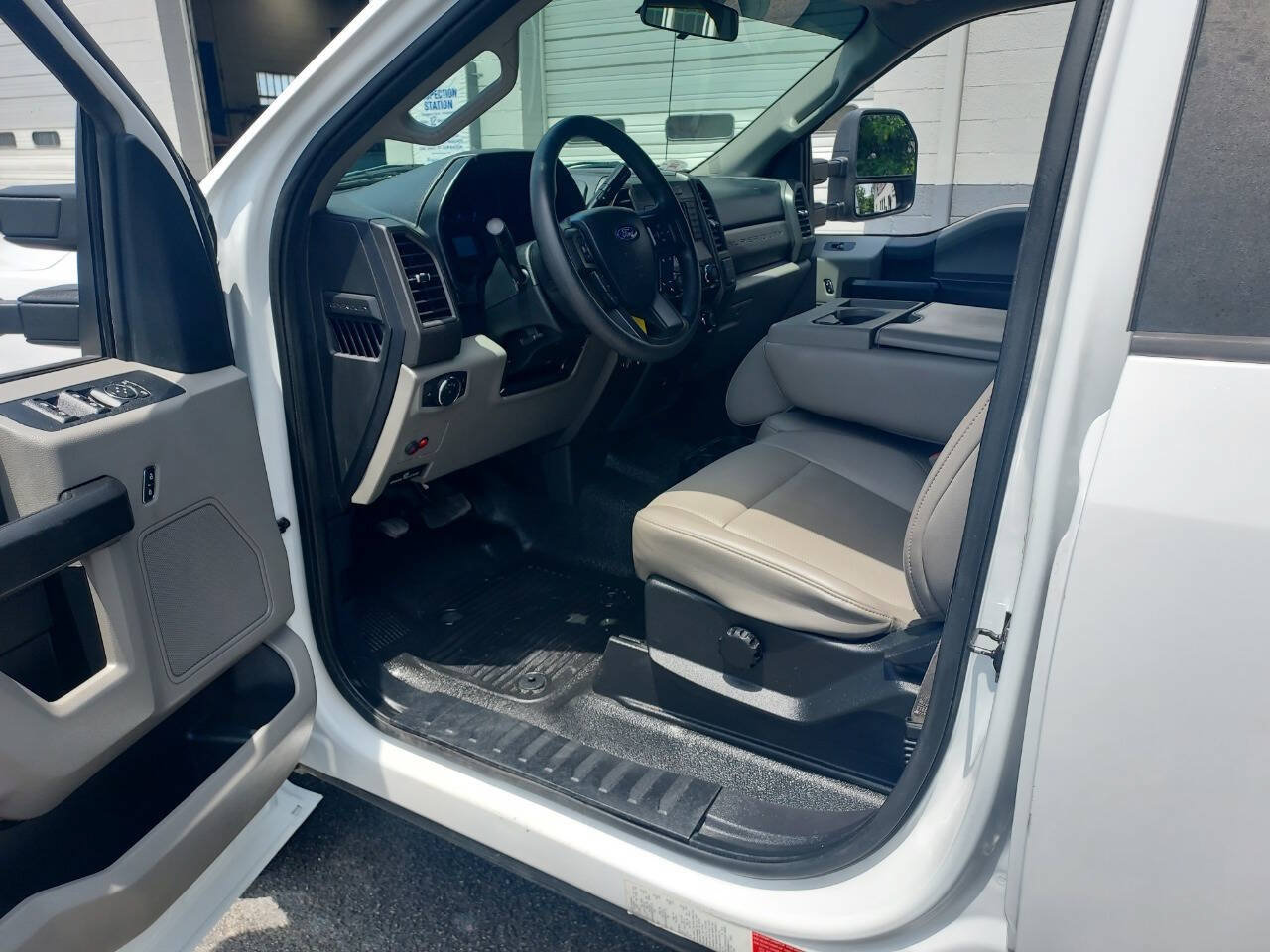 Used 2019 Ford F350 XL w/ Power Equipment Group AWD/4WD image 10