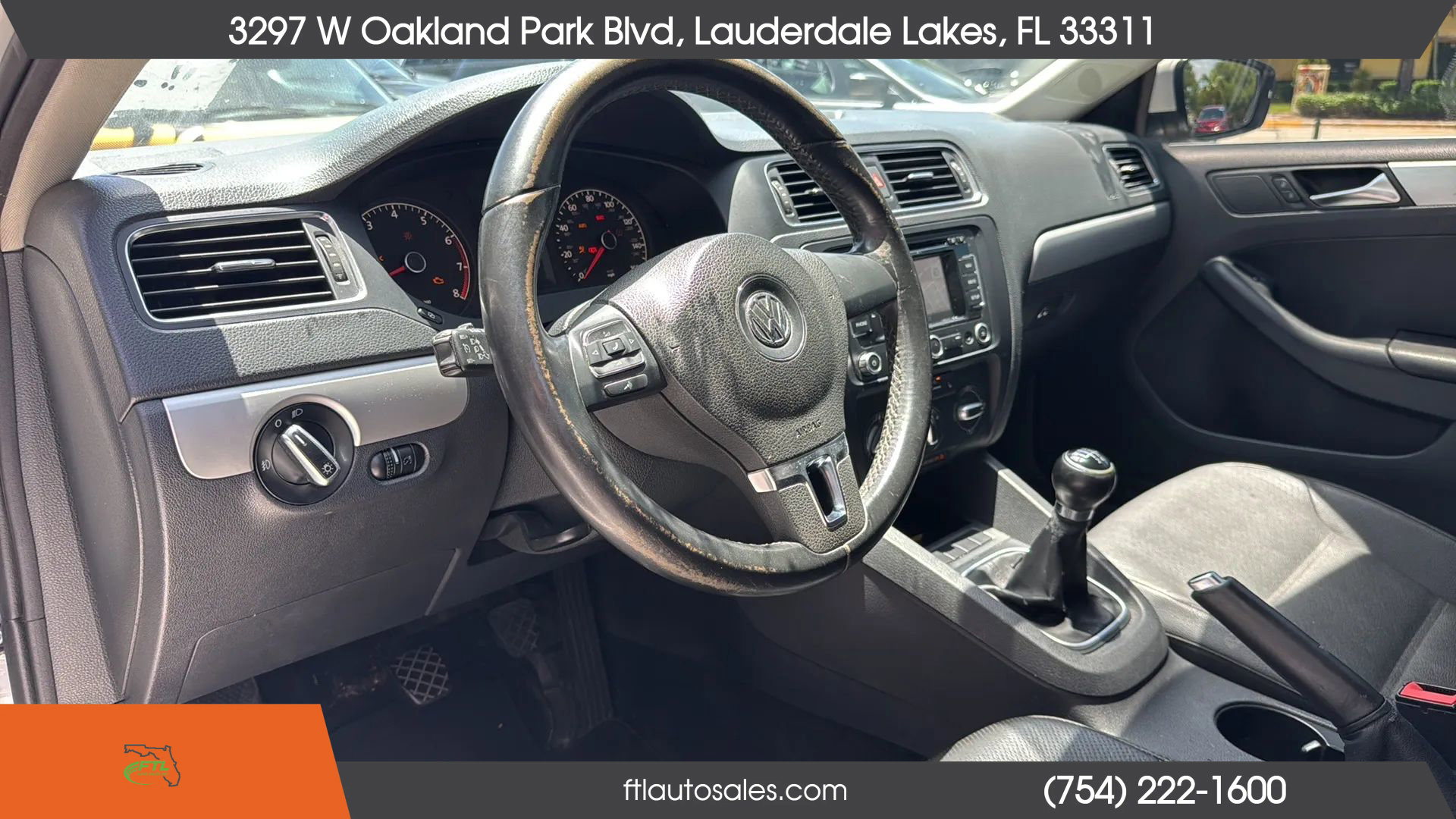 Used 2011 Volkswagen Jetta SEL image 45