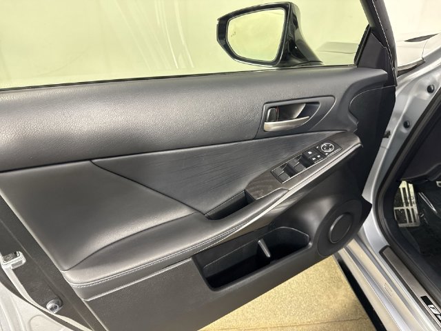 Used 2021 Lexus IS 350 F Sport w/ Dynamic Handling Package AWD/4WD image 21